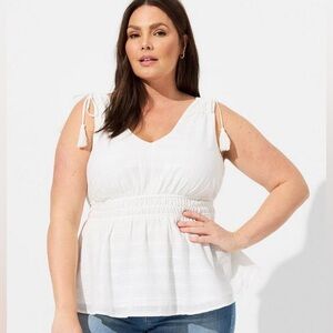 NEW! TORRID Window Pane V-Neck Sleeveless Tank must be purchased in a $25 bundle
